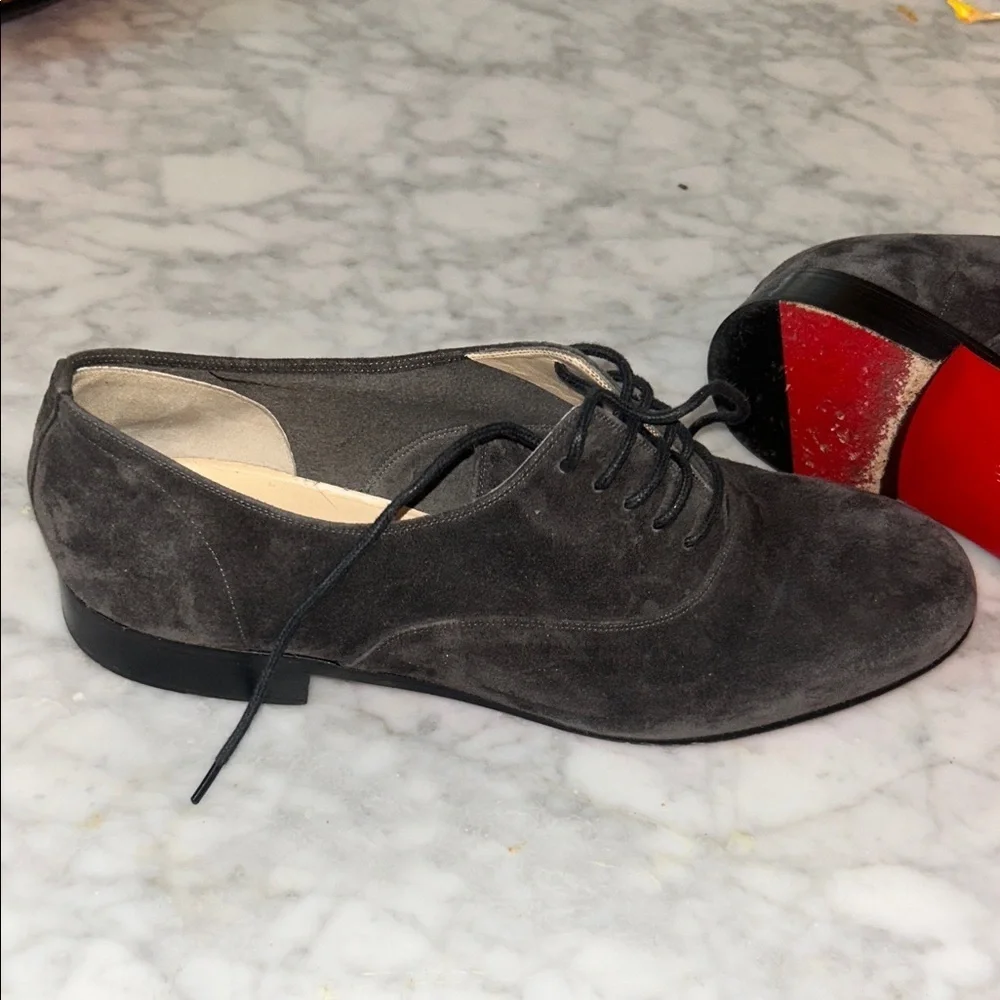MENS Christian Louboutin Men's Dark Gray Suede Oxfords with Red Soles Sz 41 1/2